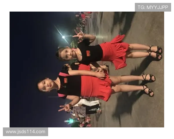 街舞传奇李芳的成功秘诀与成长历程全揭秘